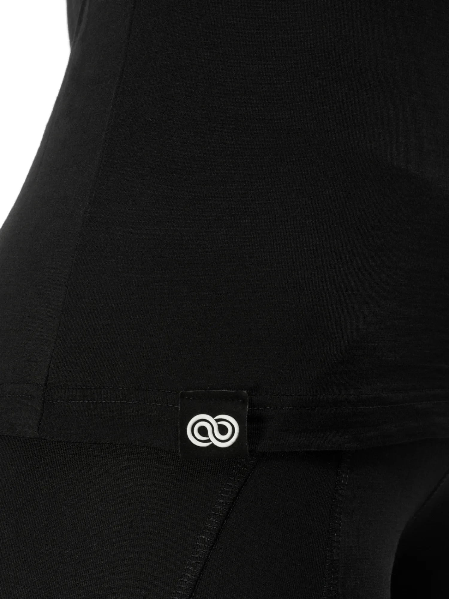 Sale Rewoolution BERRY - t-shirt in merino jersey 140 gr per donna in colore nero