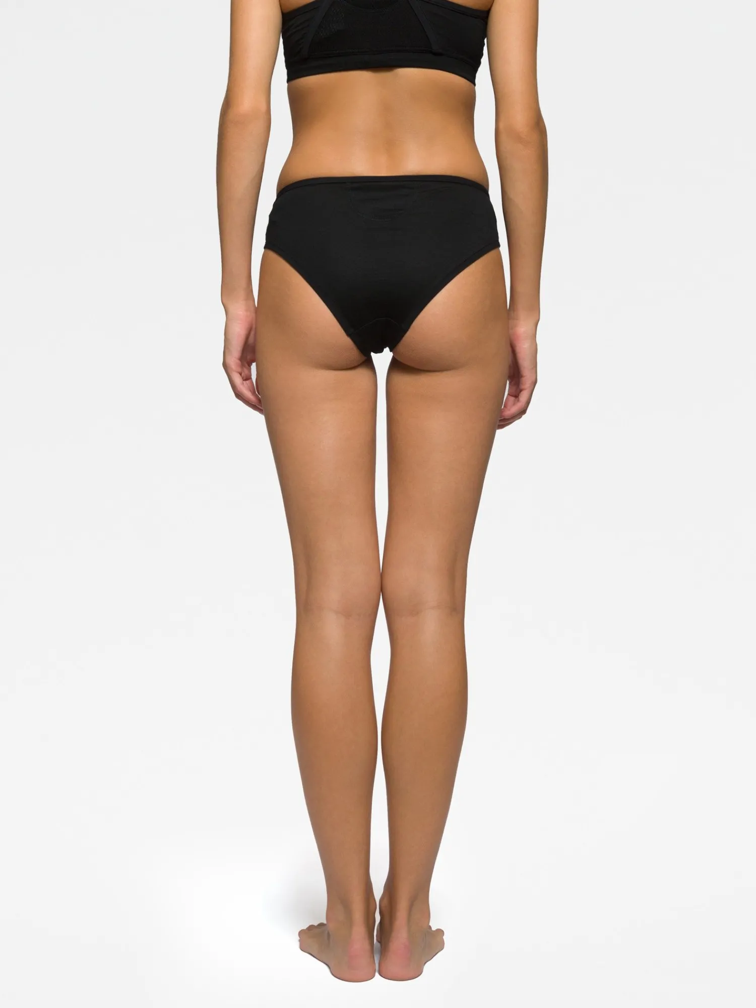 Outlet Rewoolution SURI - intimo in merino jersey 140 gr per donna in colore nero