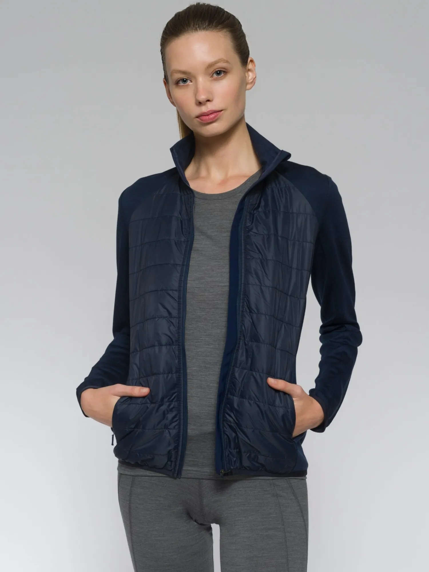 Sale Rewoolution SYBILLA - felpa in merino punto roma 280 gr per donna in colore blu